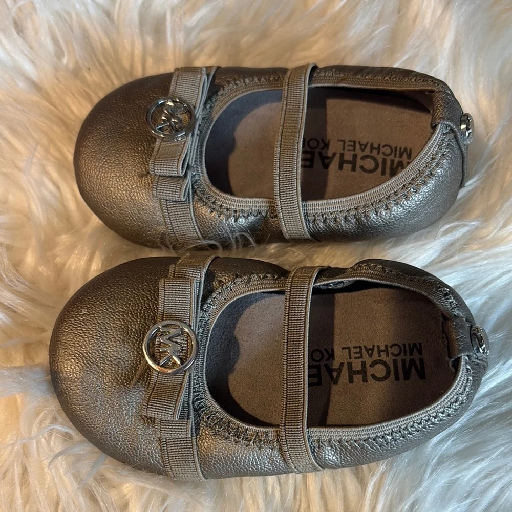 Michael Kors Gold Dress Shoes Elegant Metallic Finish